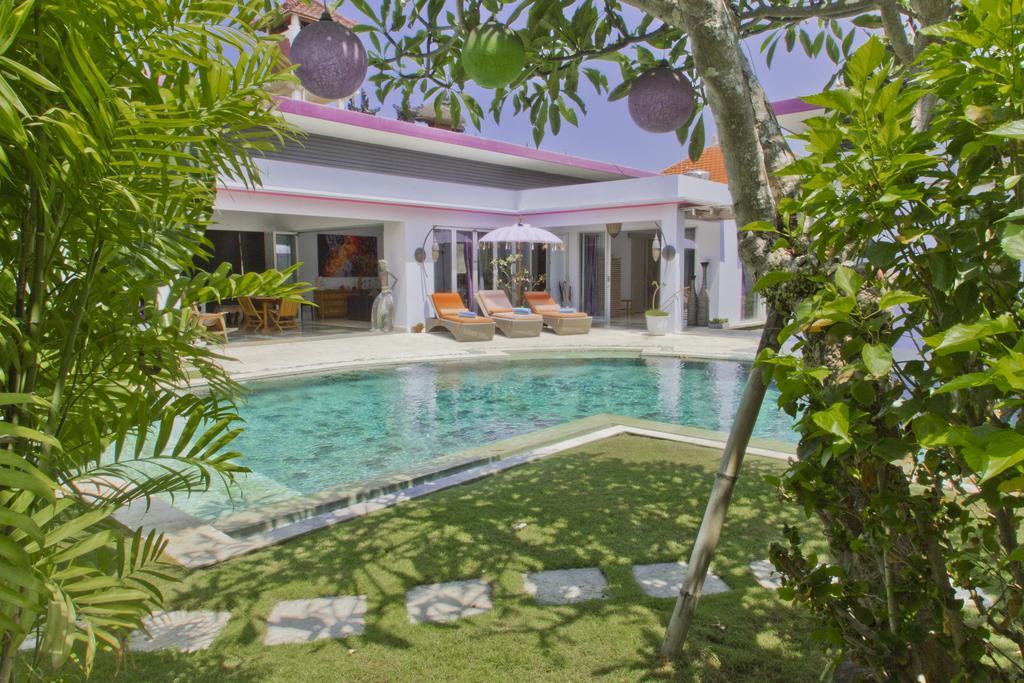 Villa Purple Легіан Екстер'єр фото